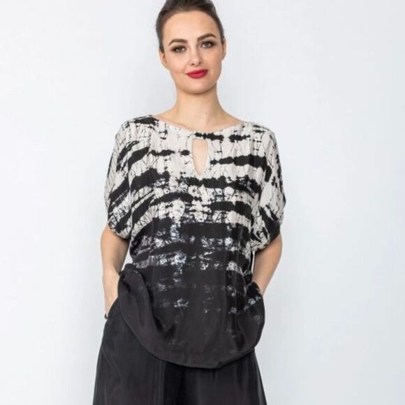 IC Collection Keyhole Tunic Top Size Small Black Artsy Lagenlook Cupro Ombre - Picture 1 of 7